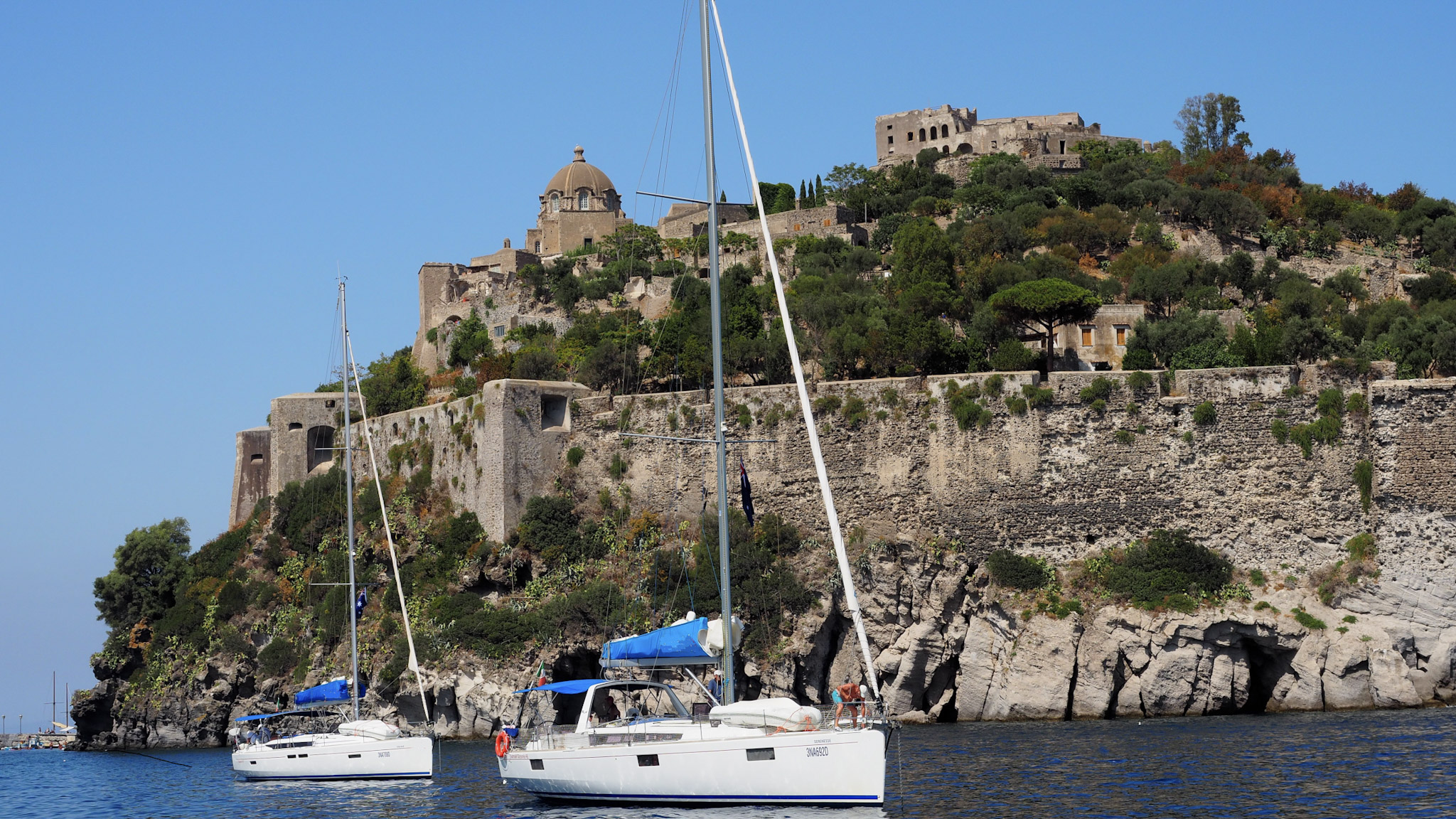 amalfi italy sailing trip - guided yacht tour holiday ishcia