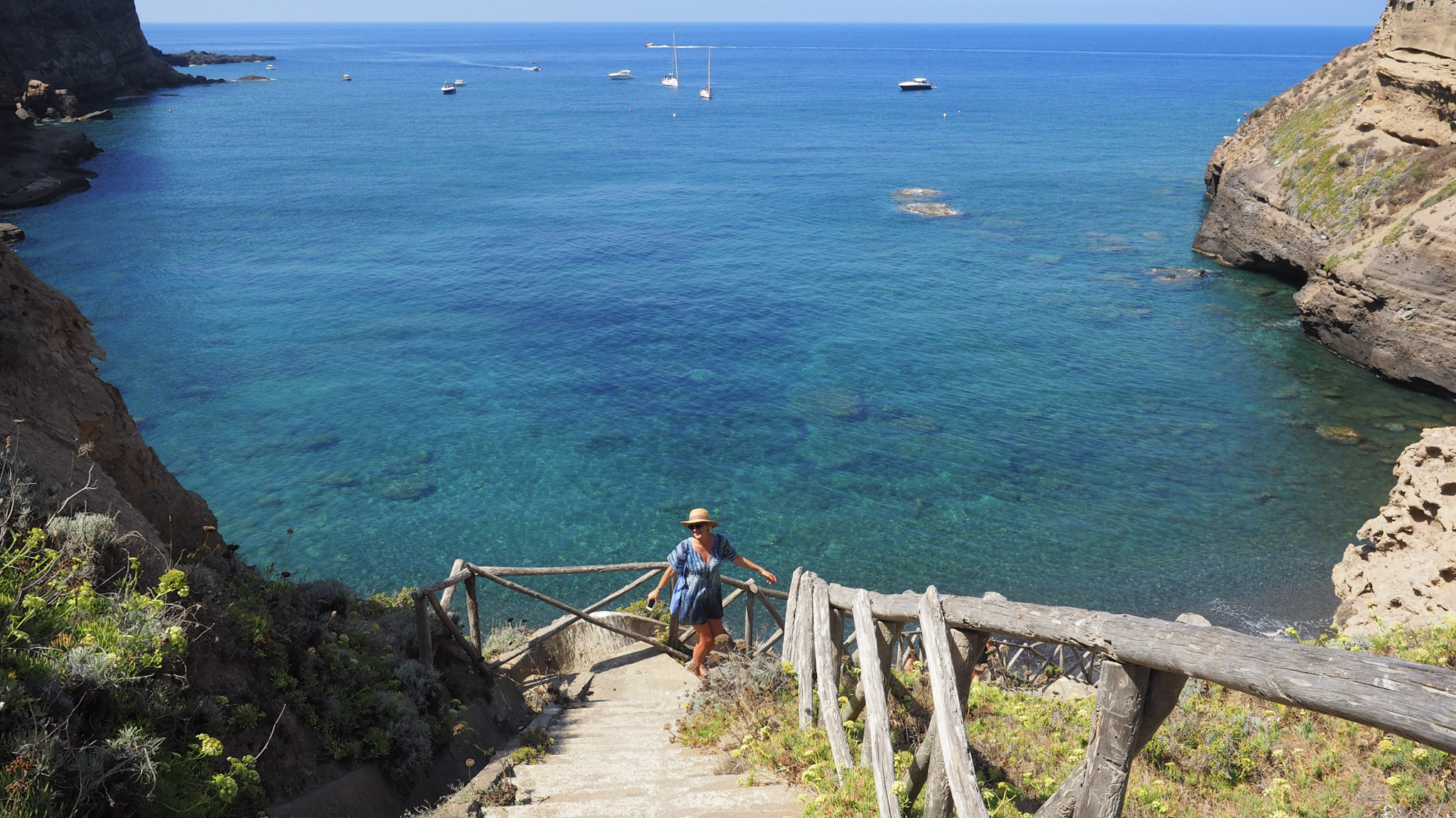 amalfi italy sailing trip - guided yacht tour holiday ventotene